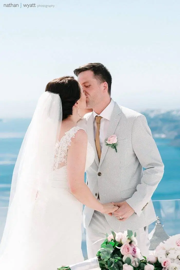 Santorini wedding hotels