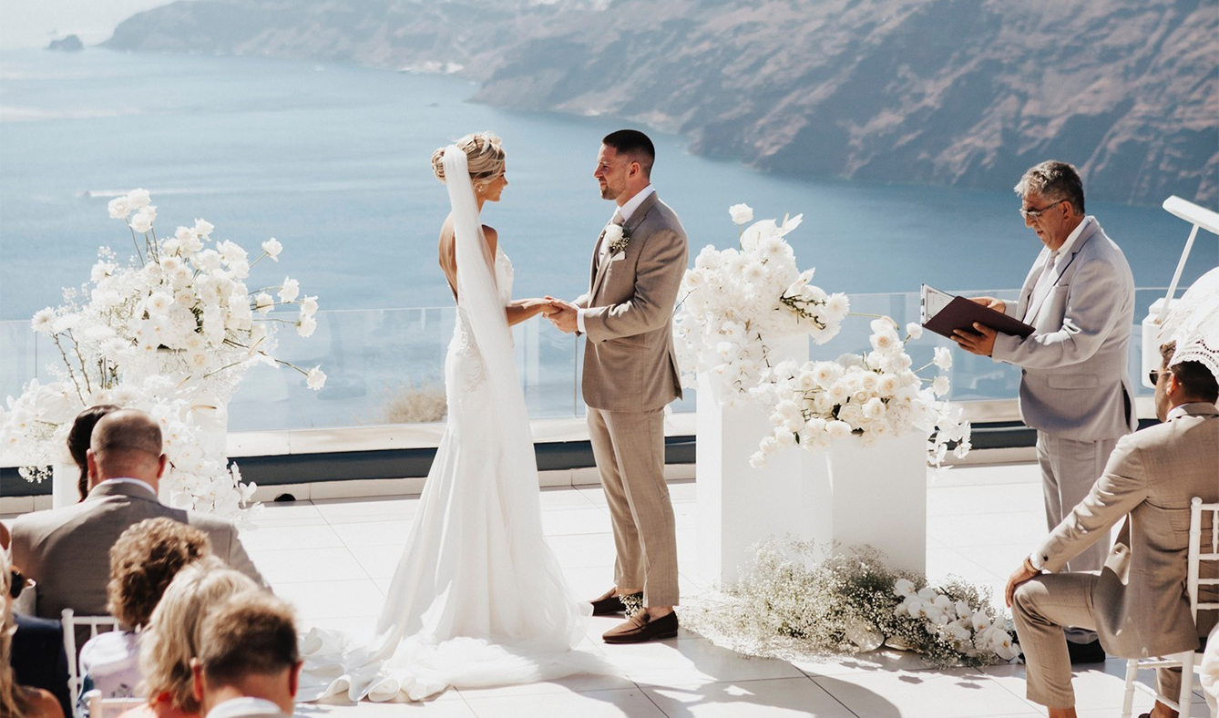 The Best Santorini Wedding Venues for a Destination Wedding