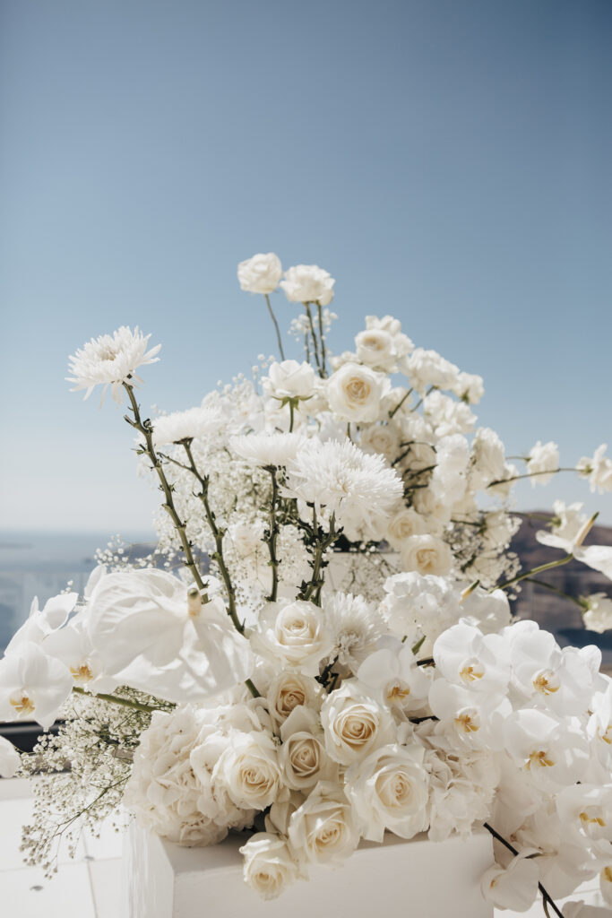white floral wedding arrangement
