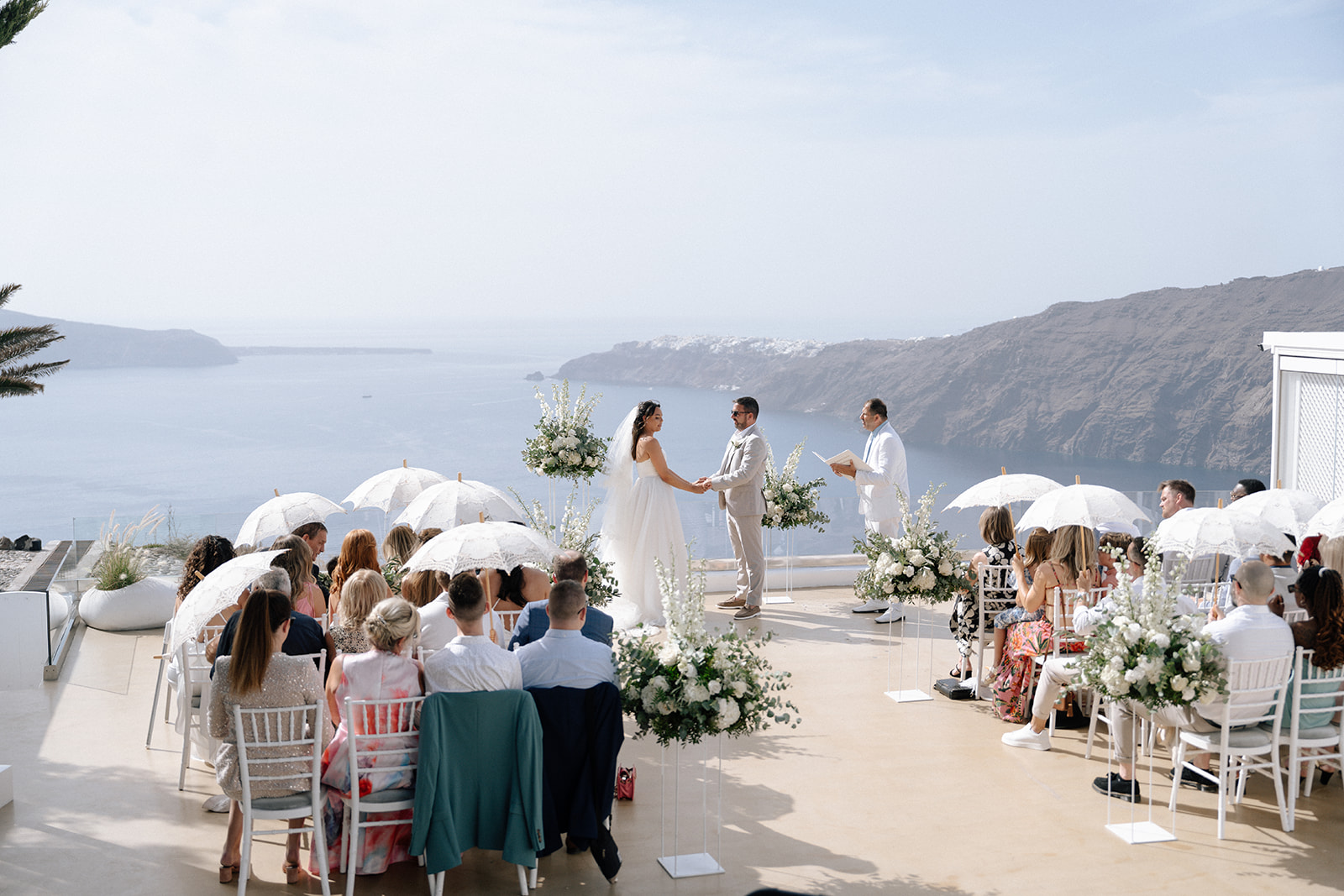 couple getting married at Le Ciel